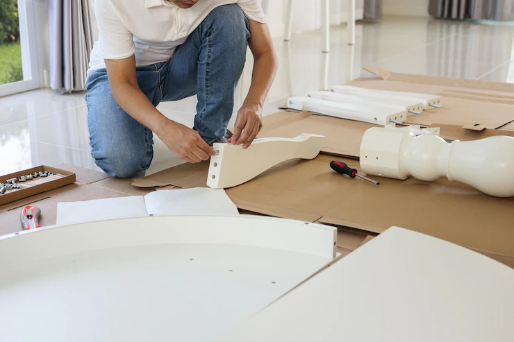 Assemble a Table/Desk